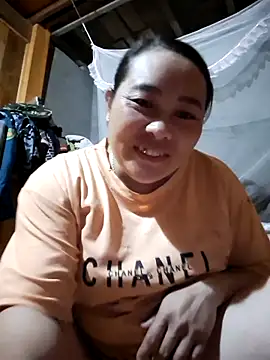 Snapshot of Nin-anna chatting on 04/16/26, 04:35 Nin-anna online show from 04/16/26, 04:35