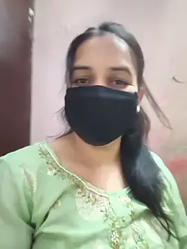 REENA-STRIP online show from 05/15/26, 08:54