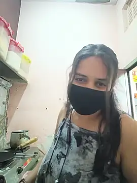 REENA-STRIP online show from 05/16/26, 06:21