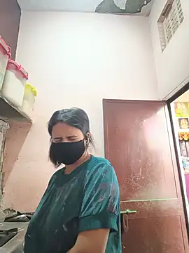 REENA-STRIP online show from 05/31/26, 07:37