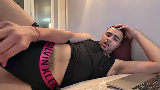 Daniel ice online show from 04/12/26, 08:36