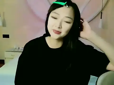 A-Rowan online show from 04/16/26, 09:39