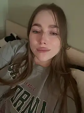 Snapshot of milana_millka chatting on 03/30/26, 09:32 milana millka online show from 03/30/26, 09:32