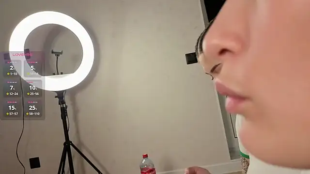 momento marie online show from 05/14/26, 06:26