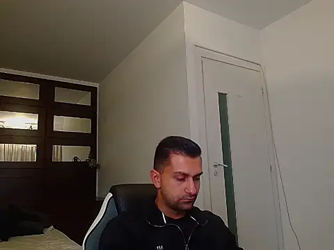 BryceReign online show from 05/19/26, 03:57