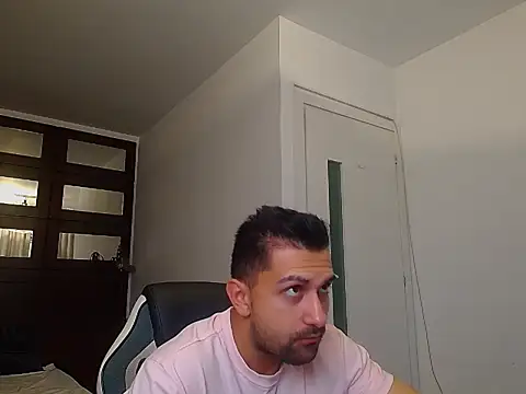 BryceReign online show from 05/24/26, 04:28