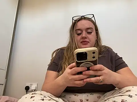 alexiablackkxx online show from 04/24/26, 11:12
