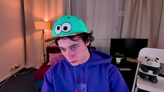 KevinStrike online show from 04/13/26, 08:03