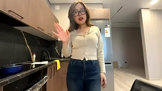 EffieCappaert online show from 03/27/26, 07:03