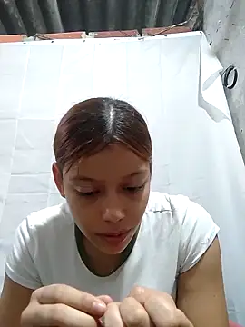 ESTRELLA-HOT- online show from 04/13/26, 12:32