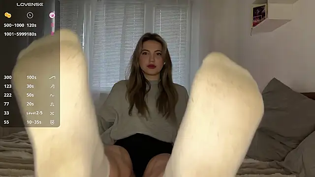 1Kellynaive online show from 03/28/26, 03:00