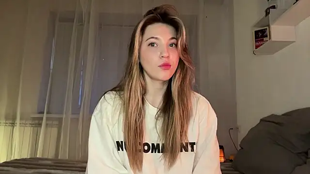 1Kellynaive online show from 04/01/26, 04:15