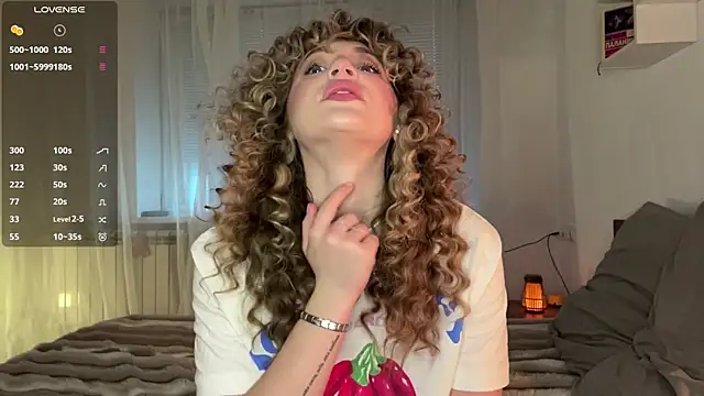 1Kellynaive online show from 04/14/26, 03:18