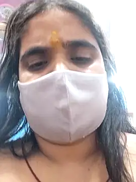 MoonlightMira online show from 06/11/26, 05:38