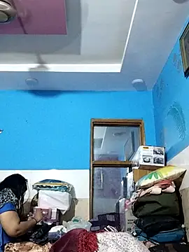 MoonlightMira online show from 07/05/26, 06:09