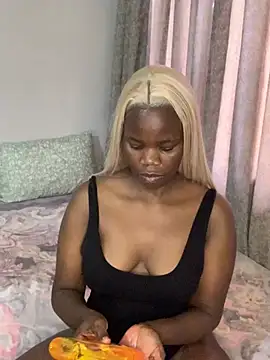 coco0002 online show from 04/06/26, 10:49