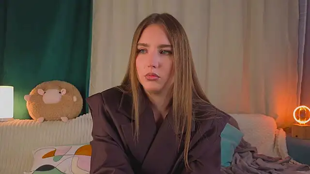 Snapshot of KarriDunman chatting on 04/13/26, 12:10 KarriDunman online show from 04/13/26, 12:10