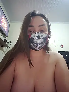 Snapshot of Cannnnndy chatting on 07/18/26, 11:58 Cannnnndy online show from 07/18/26, 11:58
