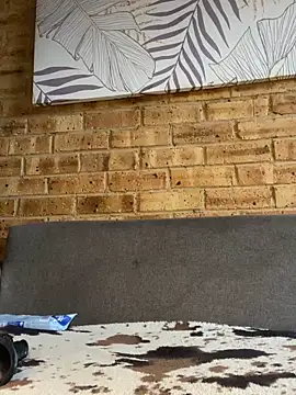 Snapshot of MILLIONDOLLARPUSSY95 chatting on 04/13/26, 11:48 MILLIONDOLLARPUSSY95 online show from 04/13/26, 11:48