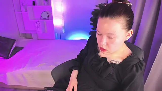 Vanessa ama online show from 04/06/26, 02:20