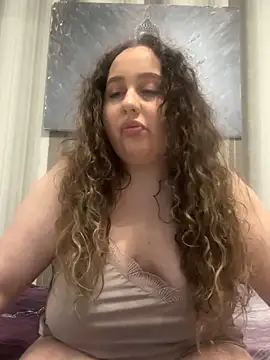 CurlyMaddie online show from 03/23/26, 05:50