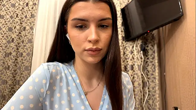 Snapshot of KerryForce chatting on 04/08/26, 04:40 KerryForce online show from 04/08/26, 04:40