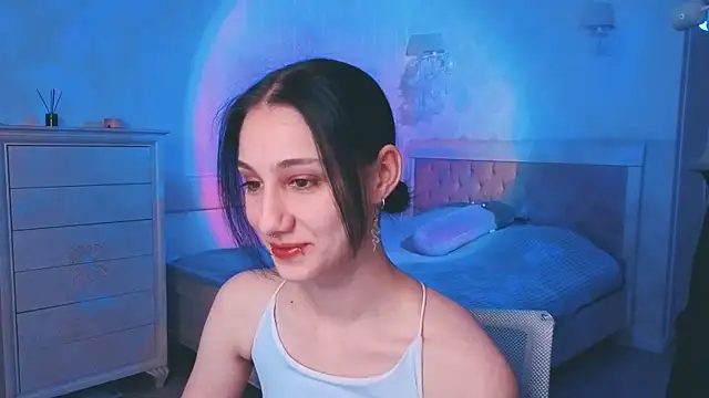 MilaVey online show from 04/17/26, 07:50