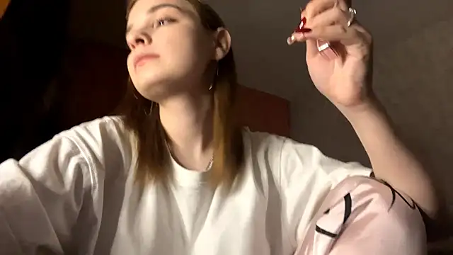 Snapshot of SageFennell chatting on 04/14/26, 05:08 SageFennell online show from 04/14/26, 05:08