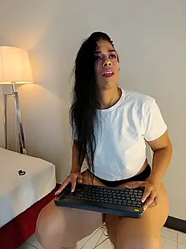 Snapshot of KarolVIPXXX chatting on 03/31/26, 10:48 KarolVIPXXX online show from 03/31/26, 10:48