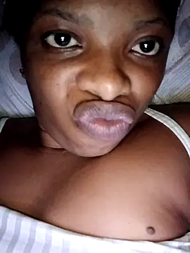 Snapshot of Smalltitiesxxx chatting on 03/21/26, 10:57 Smalltitiesxxx online show from 03/21/26, 10:57