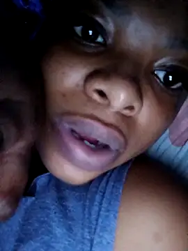 Snapshot of Smalltitiesxxx chatting on 03/26/26, 04:29 Smalltitiesxxx online show from 03/26/26, 04:29