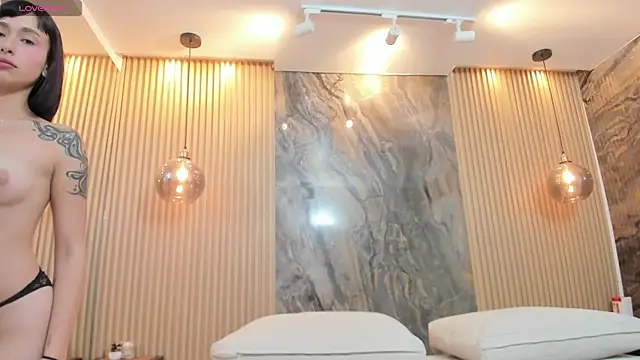 Snapshot of mary_spencer chatting on 04/01/26, 01:41 mary spencer online show from 04/01/26, 01:41