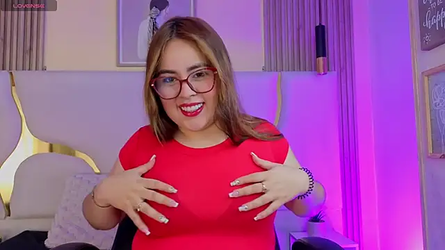 Renata Jones1 online show from 04/11/26, 12:09