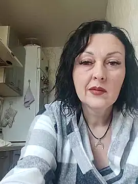 Snapshot of HelgaDennis chatting on 03/28/26, 01:54 HelgaDennis online show from 03/28/26, 01:54