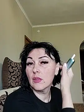 Snapshot of HelgaDennis chatting on 04/16/26, 09:54 HelgaDennis online show from 04/16/26, 09:54