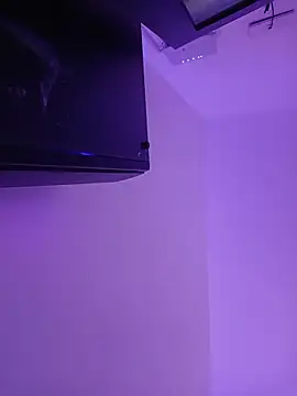 SalomeFire online show from 05/20/26, 04:02