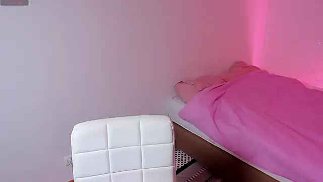 Naomi Rosy online show from 04/05/26, 05:32