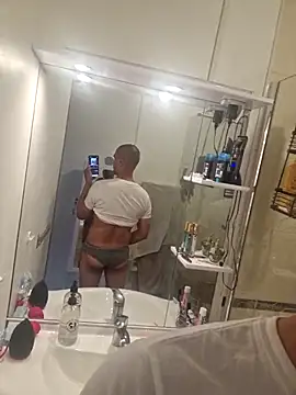 Justfunfree online show from 04/20/26, 02:20