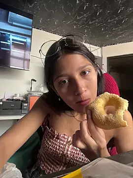 Anitta  LS online show from 04/04/26, 07:00