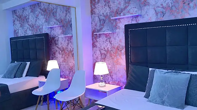 Ann  Evans online show from 04/11/26, 03:22