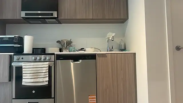 bendlikebanana   online show from 03/31/26, 05:24