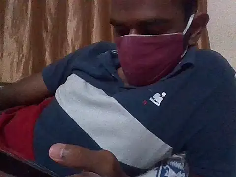 Snapshot of bulls_eye35 chatting on 03/20/26, 07:24 bulls eye35 online show from 03/20/26, 07:24