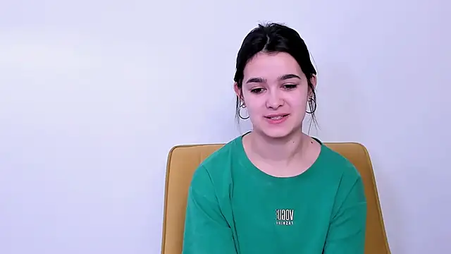 LuciKardos online show from 03/21/26, 07:57