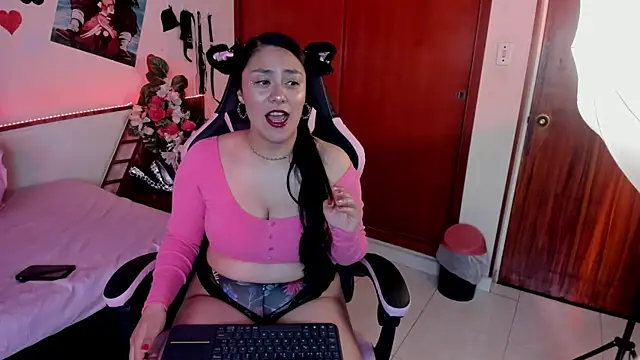 CristalZafiro online show from 04/11/26, 01:26