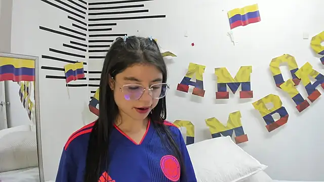LindaCatalina  online show from 07/03/26, 12:44