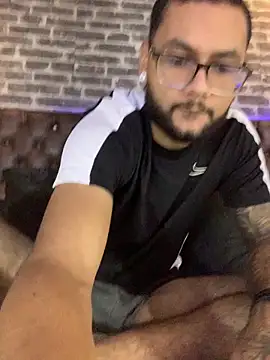 Snapshot of KyleJoss30 chatting on 04/06/26, 09:05 KyleJoss30 online show from 04/06/26, 09:05