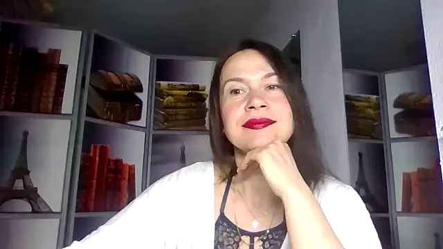 Snapshot of Selena_Moo chatting on 03/26/26, 05:35 Selena Moo online show from 03/26/26, 05:35