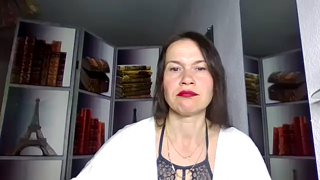 Snapshot of Selena_Moo chatting on 03/31/26, 08:04 Selena Moo online show from 03/31/26, 08:04