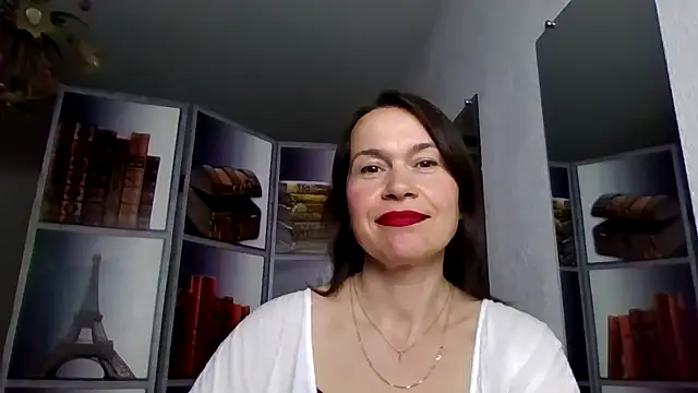 Snapshot of Selena_Moo chatting on 04/07/26, 08:48 Selena Moo online show from 04/07/26, 08:48