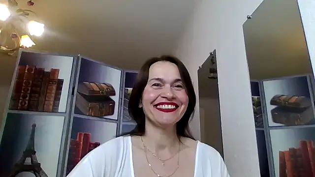 Snapshot of Selena_Moo chatting on 04/30/26, 09:41 Selena Moo online show from 04/30/26, 09:41